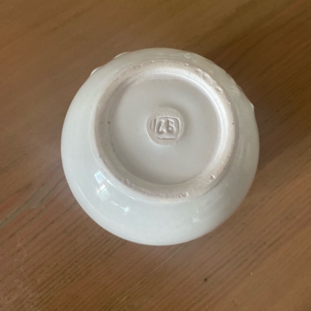 Handmade ceramic pot - Picture 3 of 4